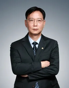 조희팔 사건 수사 ‘강력통’ 황종근 전 부장검사, 법무법인 대륜 합류