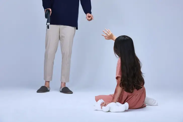 정서적아동학대를 당한 아이들의 신체,행동적 징후