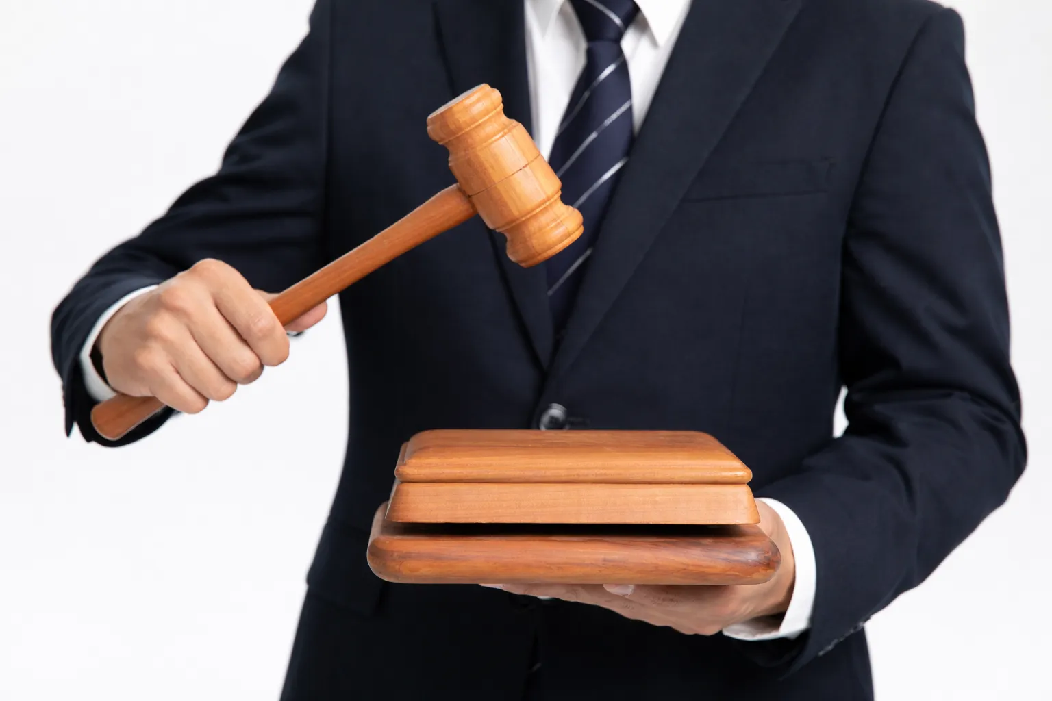 재물손죄괴벌금 형사처벌 변호사 법률상담 대응 전략