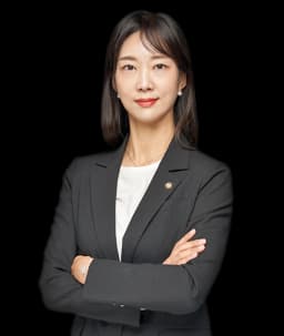 박나리