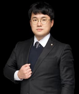 사건담당 외국변호사 정두연