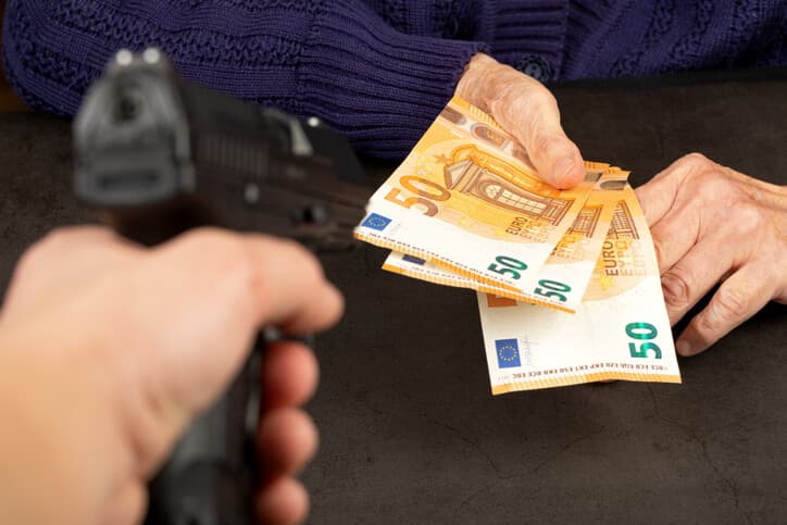 금품갈취죄 법적 정의와 유형