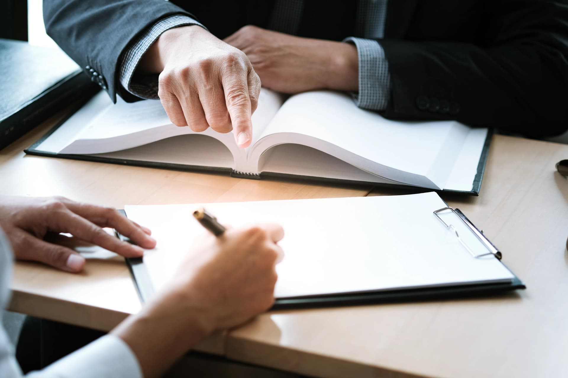 기물파손죄 전문 변호사 조력 필요성